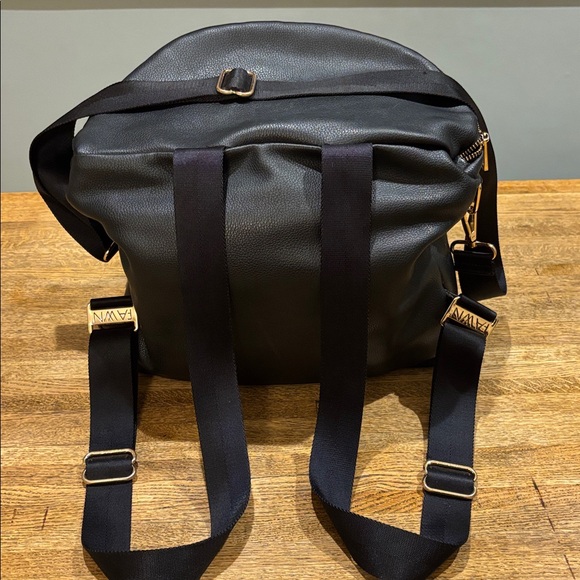 Fawn Design Black Diaper Bag Set with Accessories - Picture 4 of 16